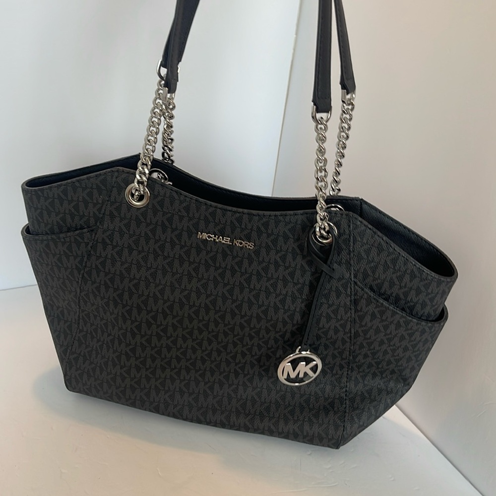 Michael Kors Jet Set Travel Large Chain Shoulder Tote